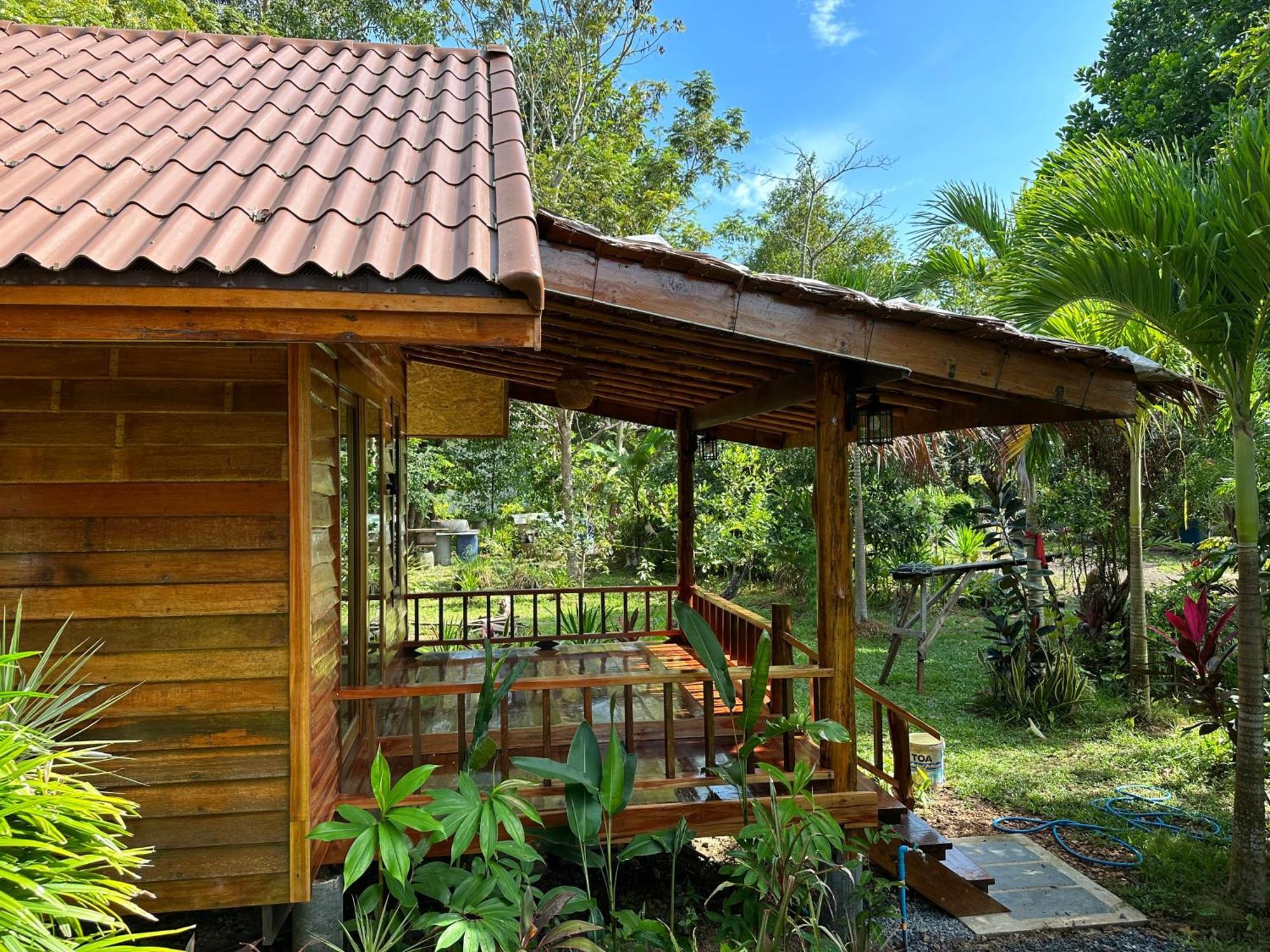 Koh Jum Bungalow & Hostel Dış mekan fotoğraf