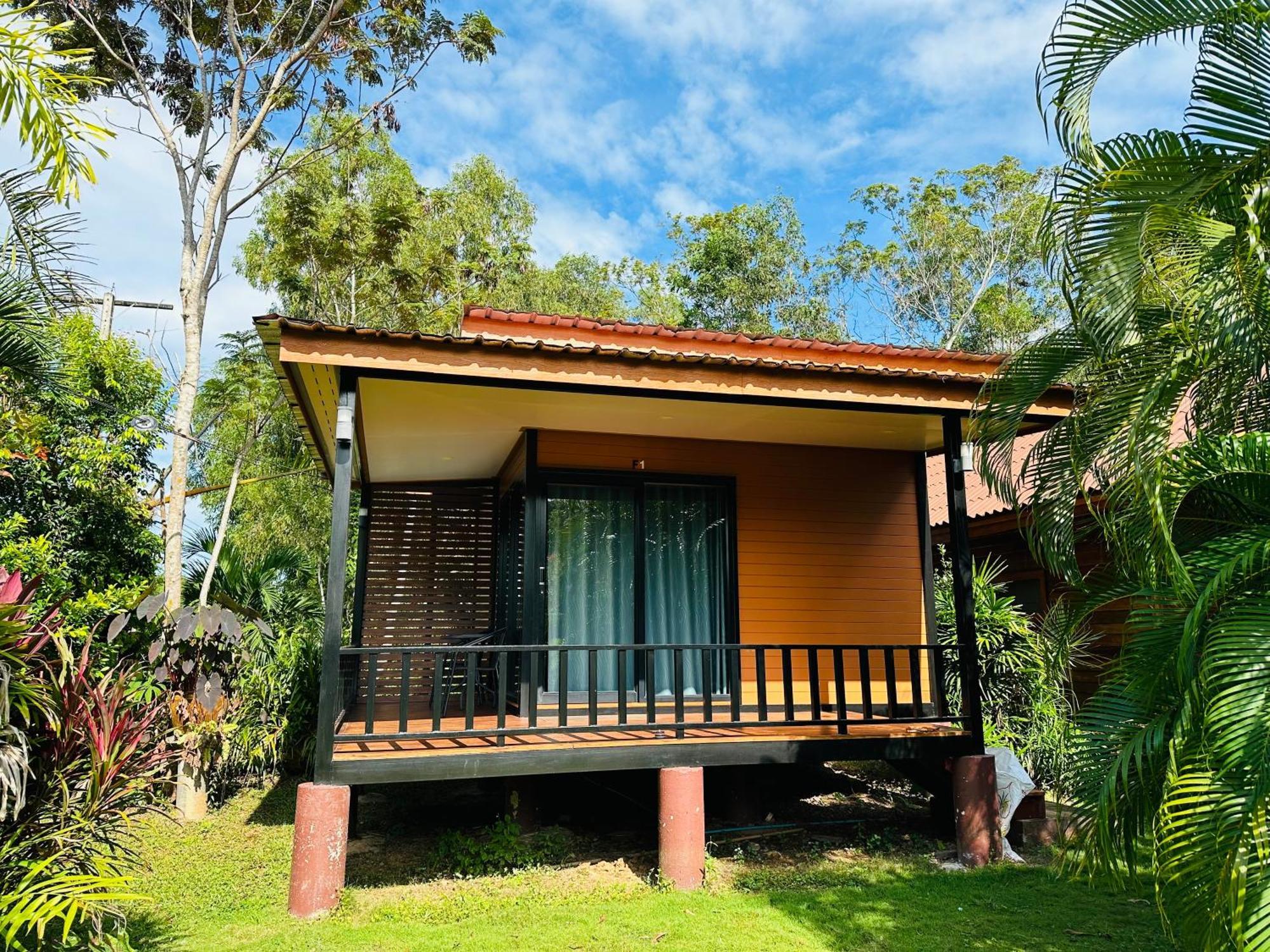 Koh Jum Bungalow & Hostel Dış mekan fotoğraf