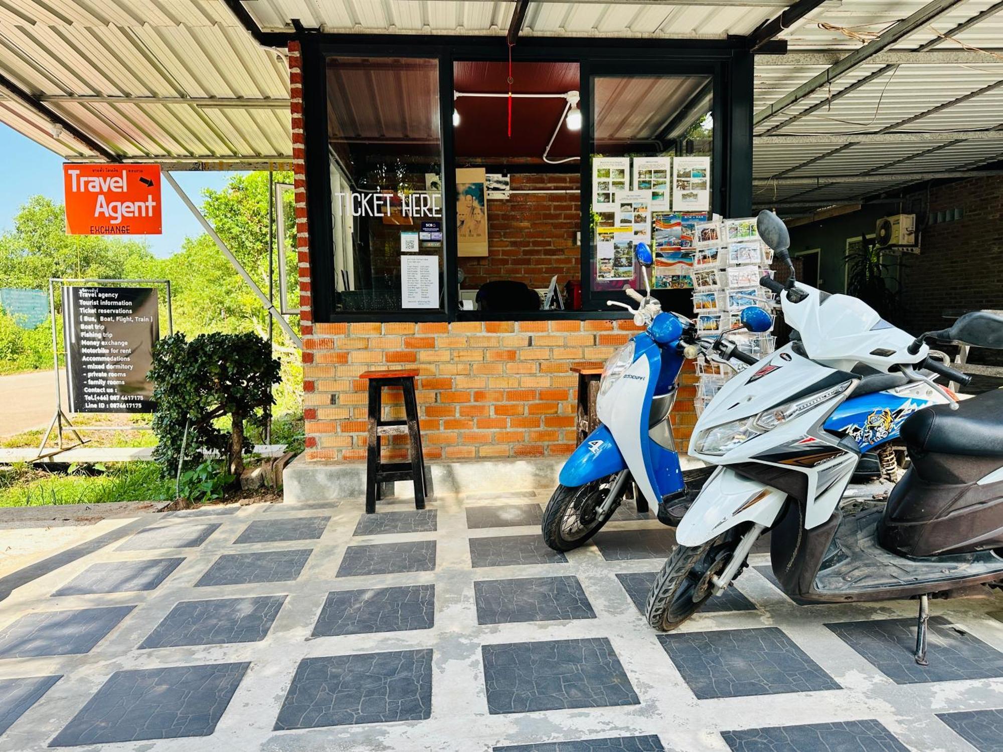 Koh Jum Bungalow & Hostel Dış mekan fotoğraf