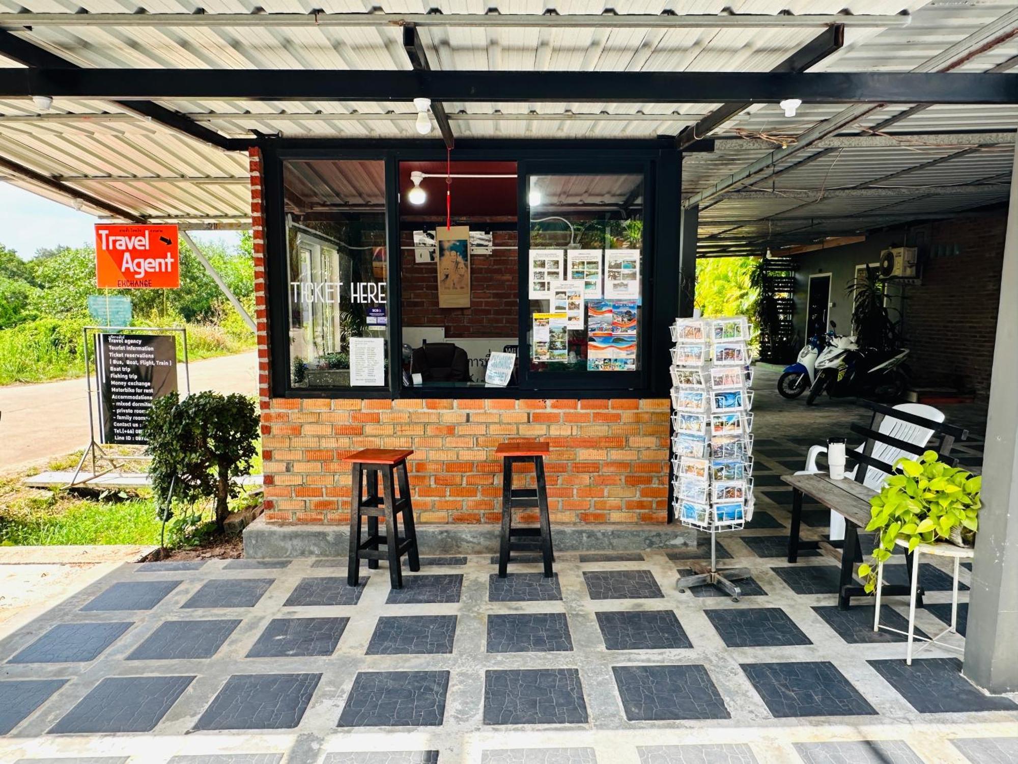 Koh Jum Bungalow & Hostel Dış mekan fotoğraf