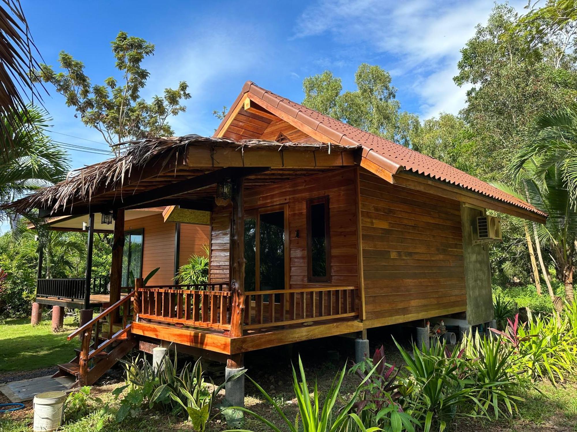 Koh Jum Bungalow & Hostel Dış mekan fotoğraf